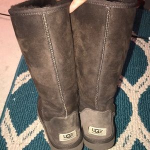 Brown tall Uggs